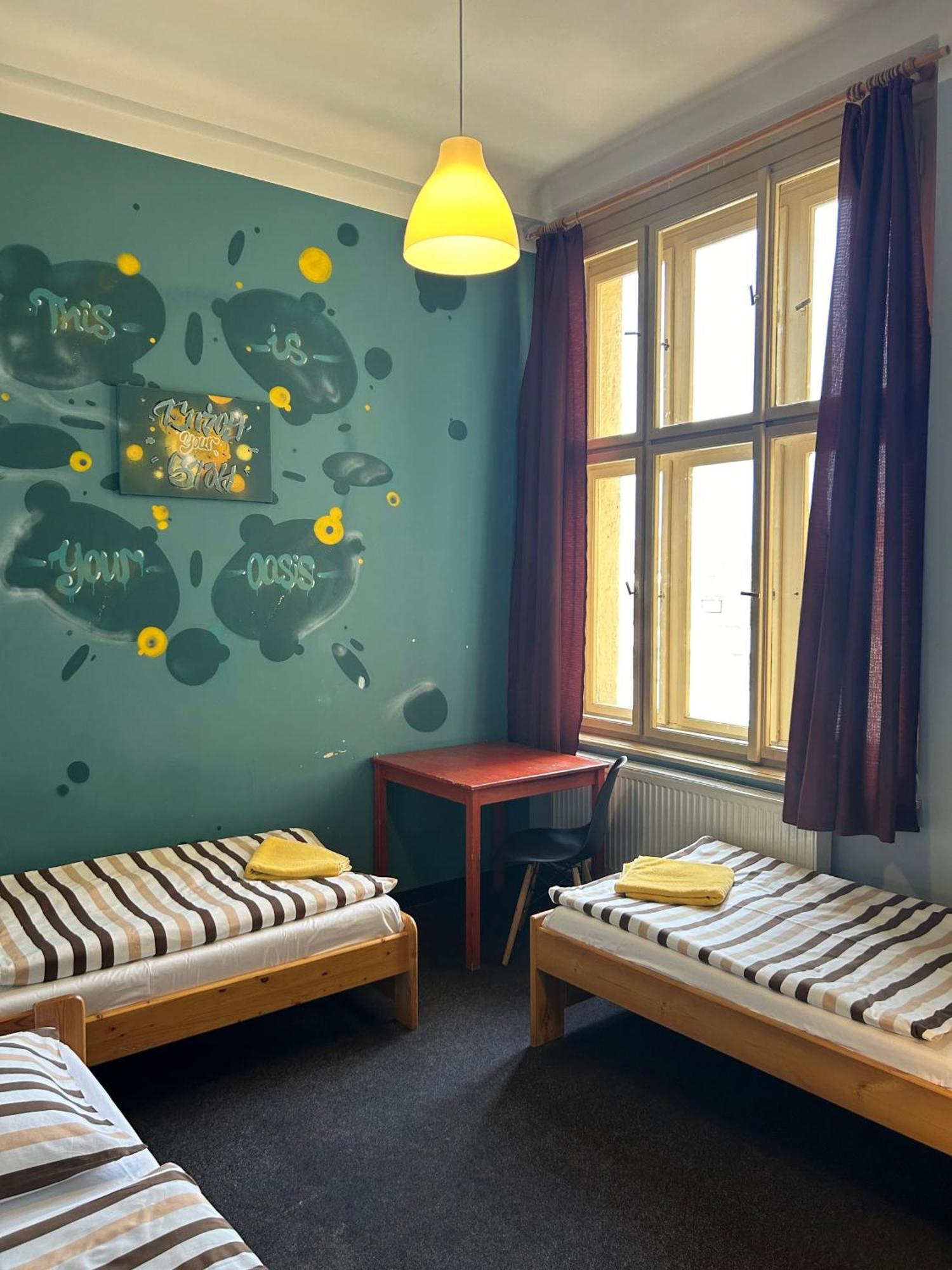 Hostel Downtown Прага Екстер'єр фото